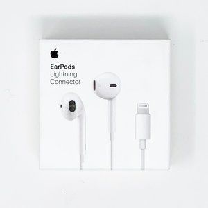 Apple | EarPods with Lightning Connector | NEW IN BOX!